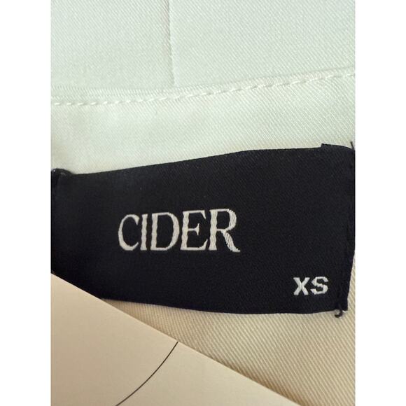 NEW Cider Women's Cream White Sleeveless Button Down Blazer Vest Tank Top Sz XS - Picture 3 of 5